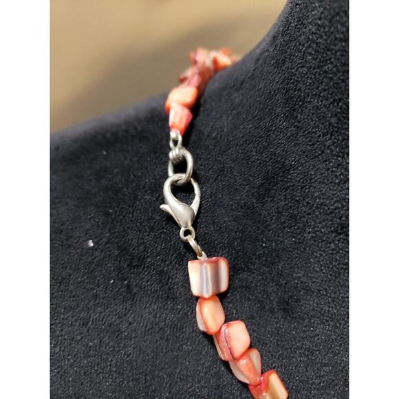 Women's Red Shell Beaded Necklace Natural Square Beads Lobster Clasp Unique - Picture 6 of 6